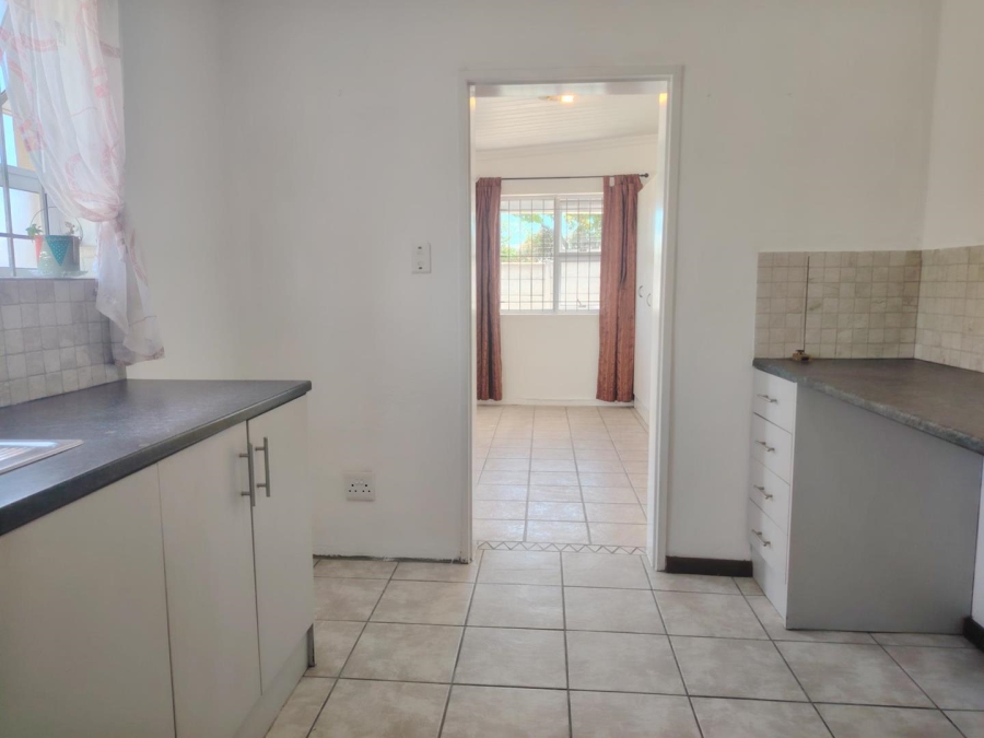 To Let 1 Bedroom Property for Rent in Parow Western Cape